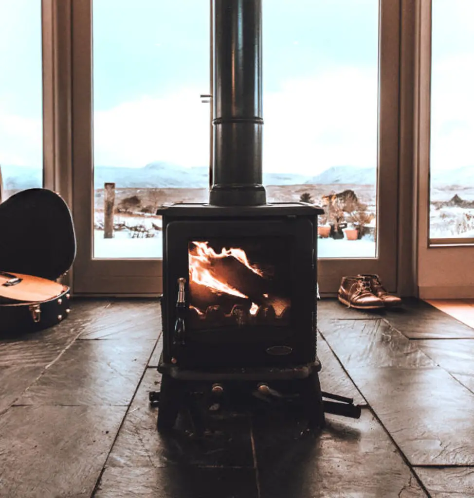 Wood stove with high ceiling